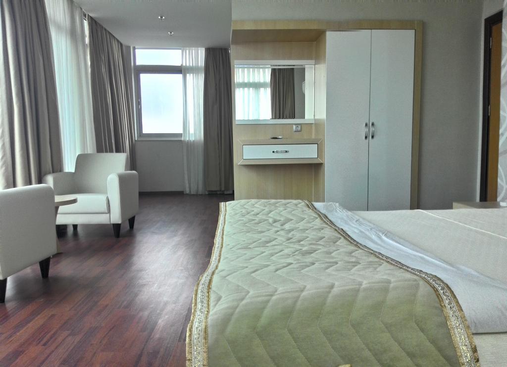 Gueney Adana Otel Exterior foto